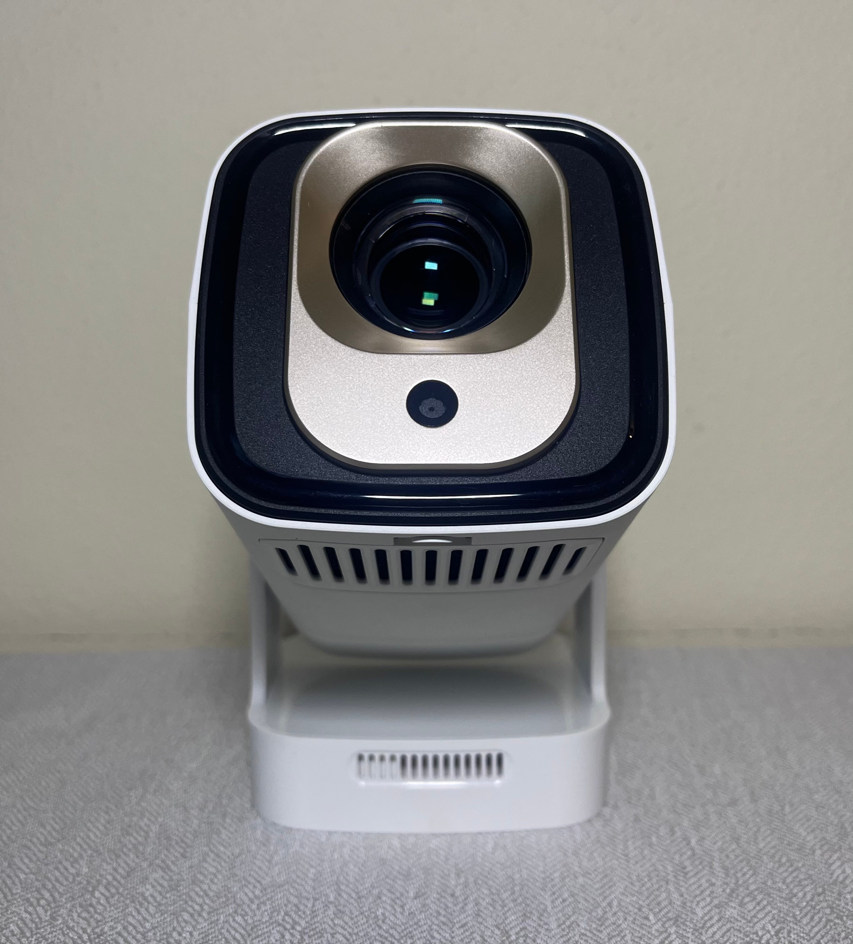 SmartWave Z-FlexView proyector portátil Full HD 1080p con Android y WiFi